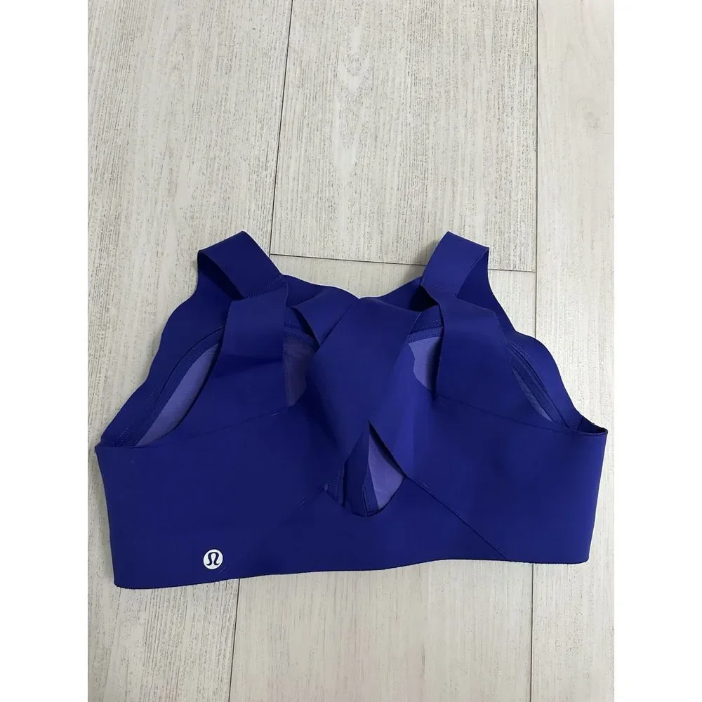 Lululemon Elite‎ Front Zip Sports Bra Sz 36C - Blue